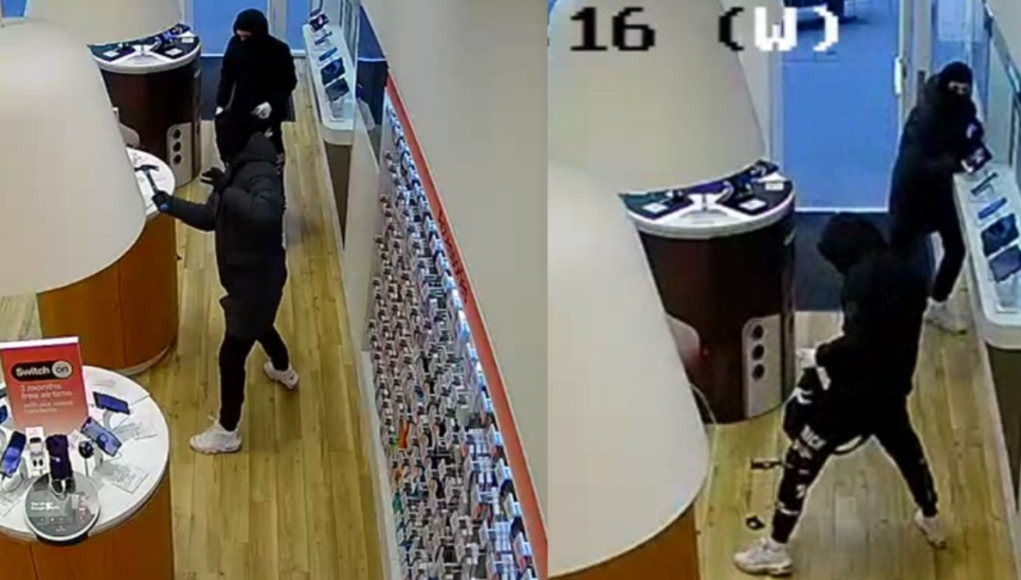 three mobile robbery