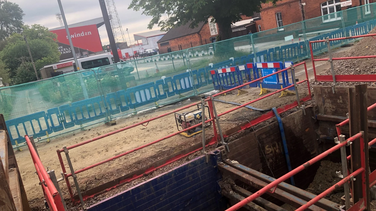 County Road Closure Expected for Another Two Weeks as Thames Water ...