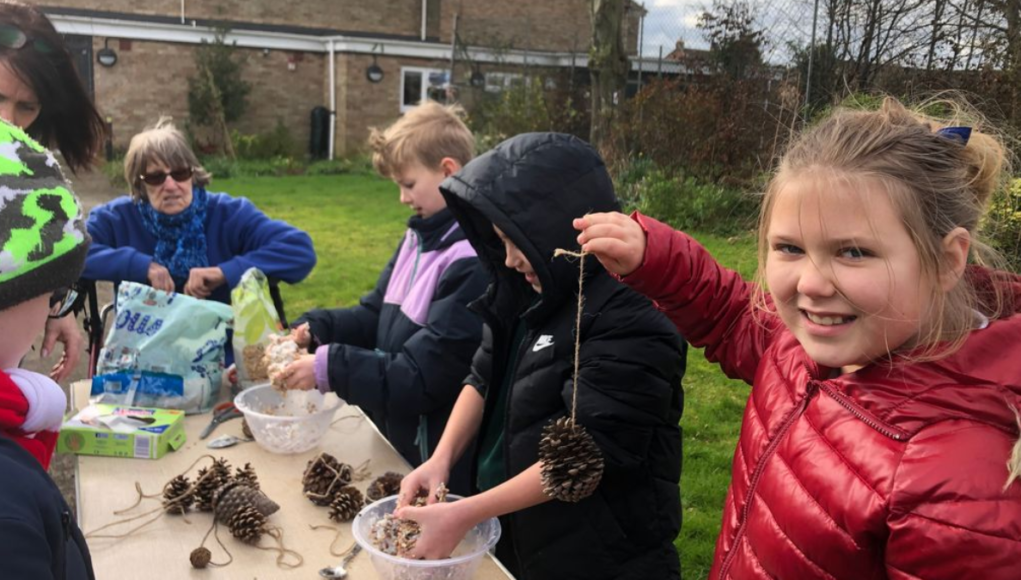 Schoolchildren partner with residents to transform community garden with Nextdoor Nature