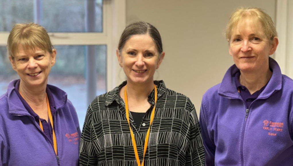 SWINDONIAN sbc Rhoda Lewis Emma O’Neill Karen Foye