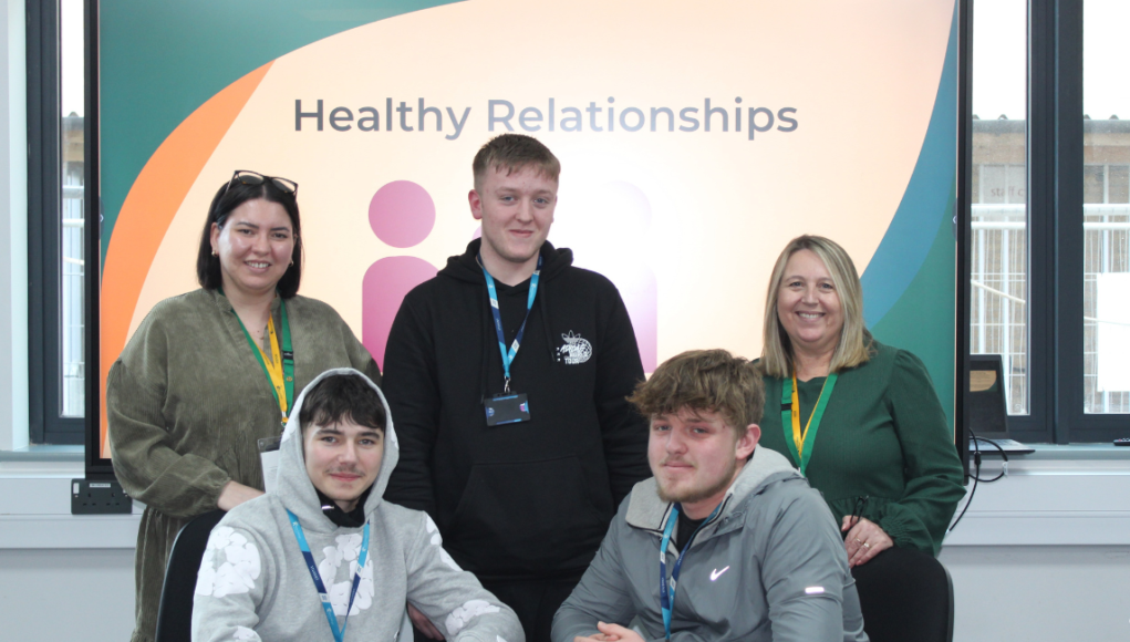 SWINDONIAN new college healthy relationships