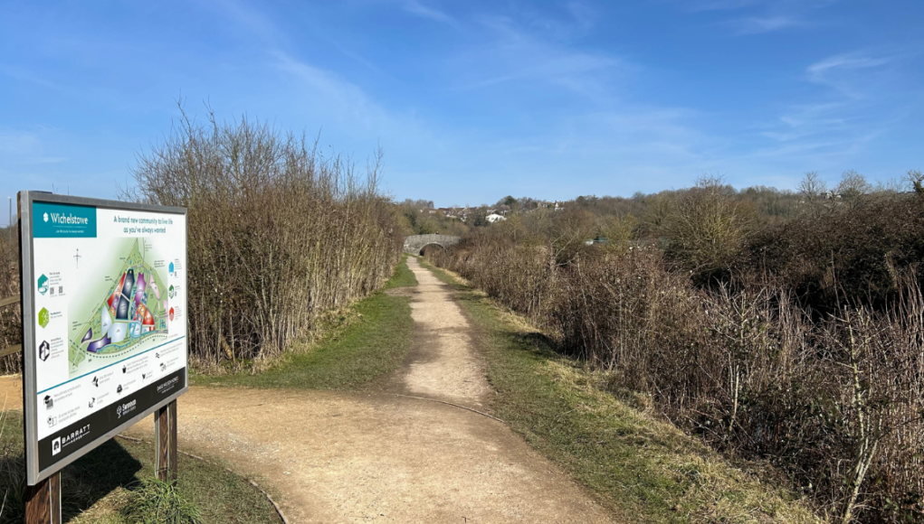 SWINDONIAN wichelstowe towpath mar25