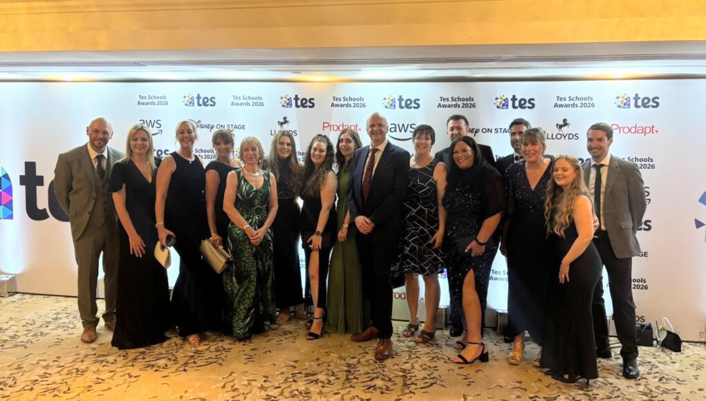Staff celebrate at Tes awards - TWHF