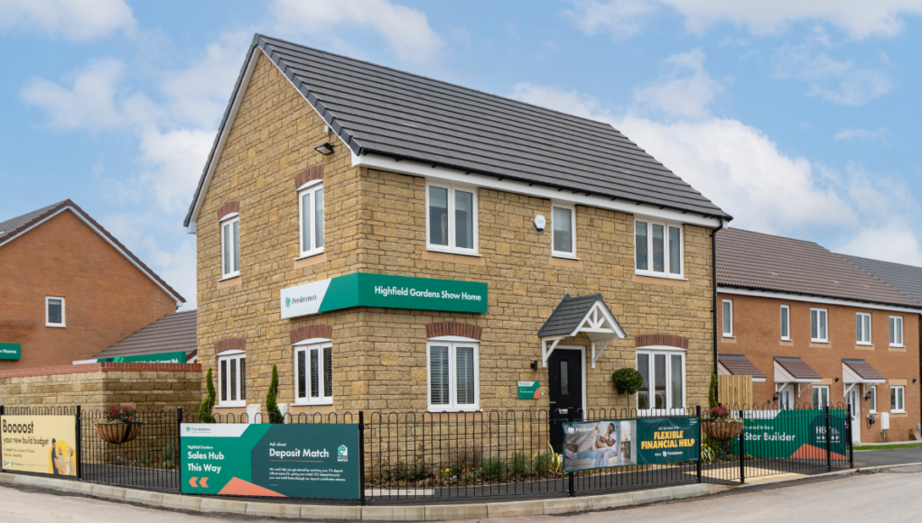 Swindonian - Hilperton Trowbridge Persimmon