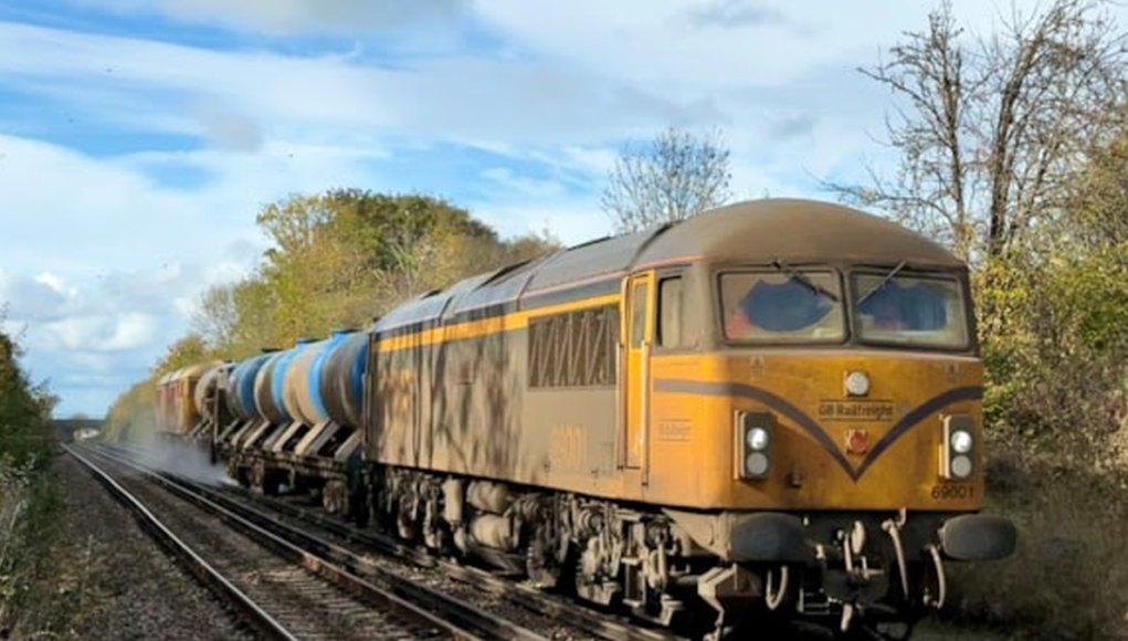 leaf_busting_train_1200x675